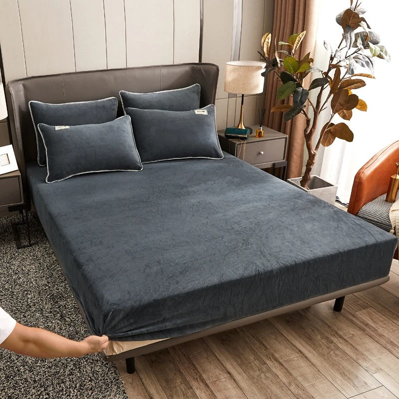 Velvet Fitted Sheets Winter Thick Warm Plush Bedspread with Elastic Band Bed Sheet for King, Queen, Full, and Twin