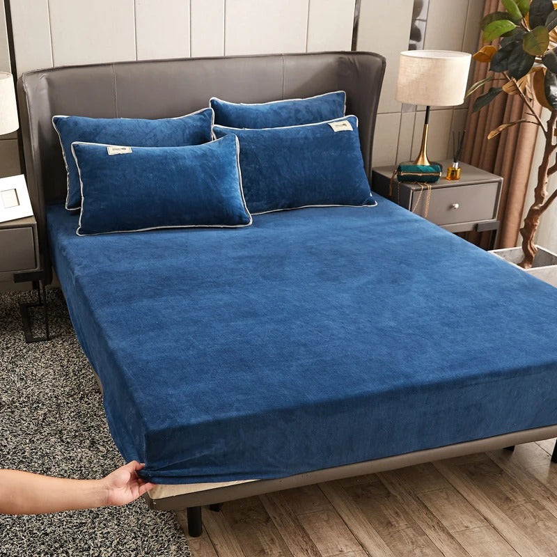 Velvet Fitted Sheets Winter Thick Warm Plush Bedspread with Elastic Band Bed Sheet for King, Queen, Full, and Twin
