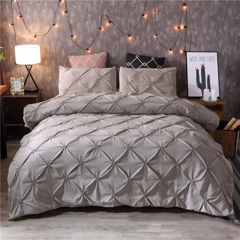 Pinch Pleat Art Work Duvet Cover With Pillowcases Cover for King, Queen, Full, and Twin Bedsheets