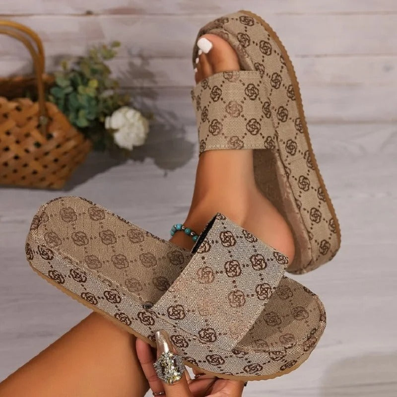 Foreign Trade Large Size Thick-soled Retro Pattern Sandals for Women
